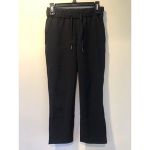 Lululemon size 2 on the fly black crop pant